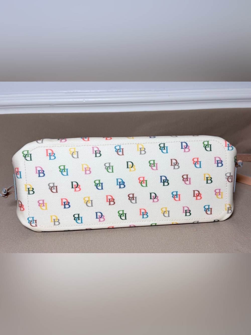 🌈 Vintage Y2K Dooney & Bourke Rainbow Monogram "IT" Bag - Iconic - Picture 3 of 9